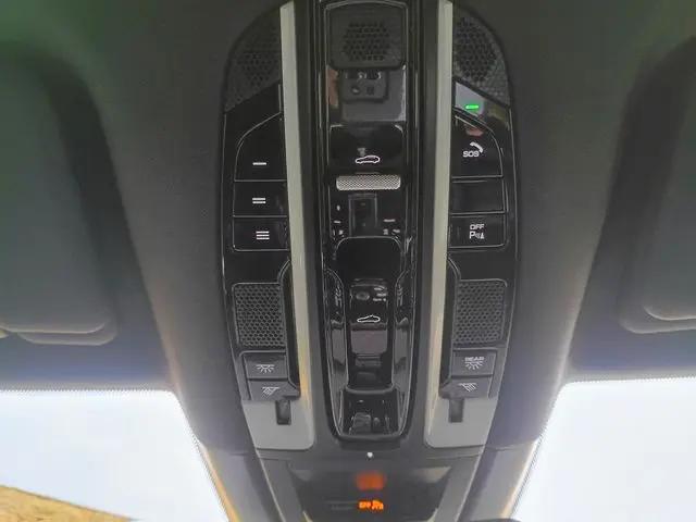 2020 Porsche Cayenne Cayenne