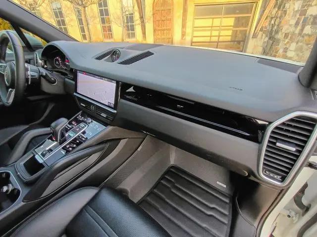 2020 Porsche Cayenne Cayenne
