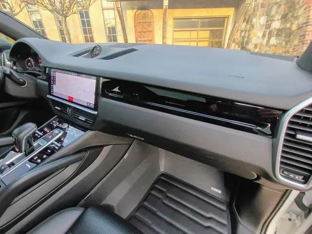 2020 Porsche Cayenne Cayenne