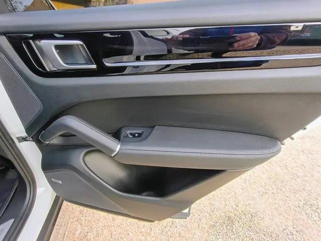 2020 Porsche Cayenne Cayenne