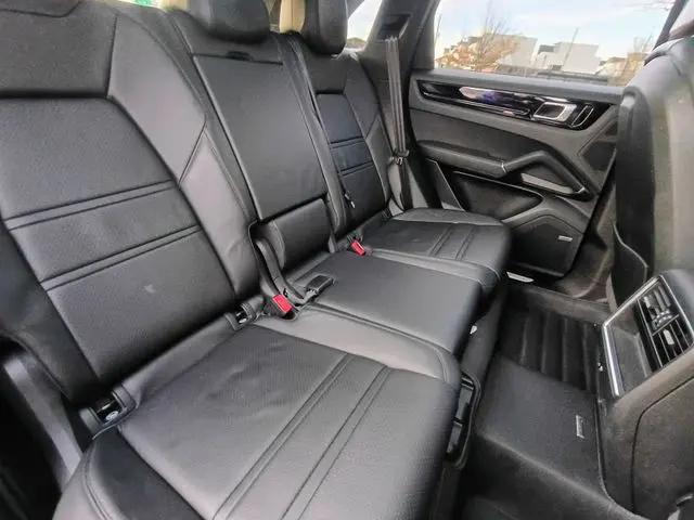 2020 Porsche Cayenne Cayenne