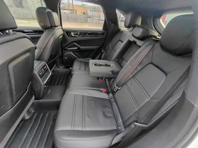 2020 Porsche Cayenne Cayenne