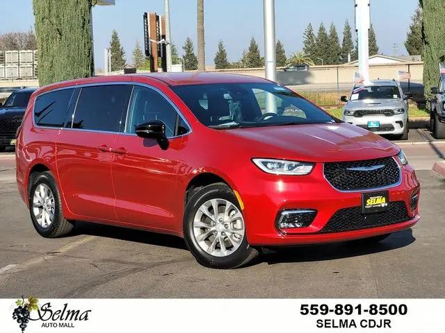 2026 Chrysler Pacifica Select AWD for sale in Selma, CA