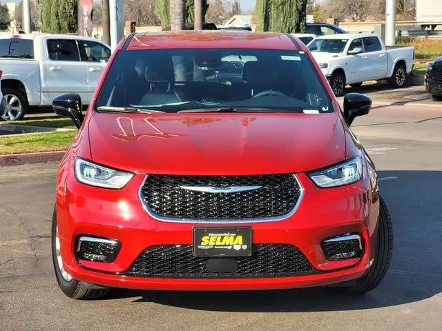 2026 Chrysler Pacifica Select AWD