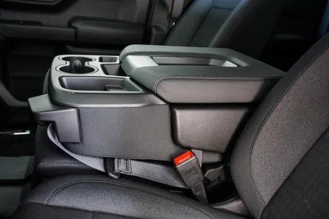 2026 Chevrolet Silverado 1500 4WD Crew Cab Short Bed Custom Trail Boss