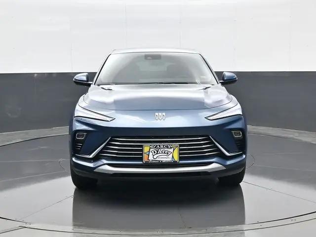 2026 Buick NV Preferred FWD