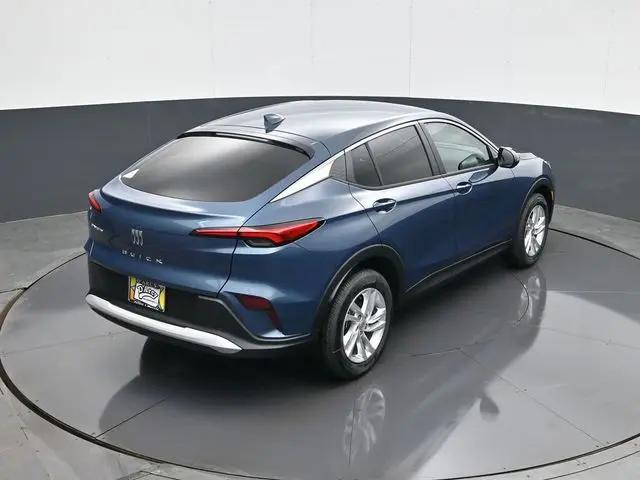 2026 Buick NV Preferred FWD