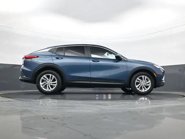 2026 Buick NV Preferred FWD