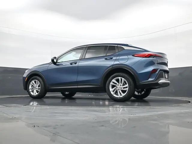 2026 Buick NV Preferred FWD