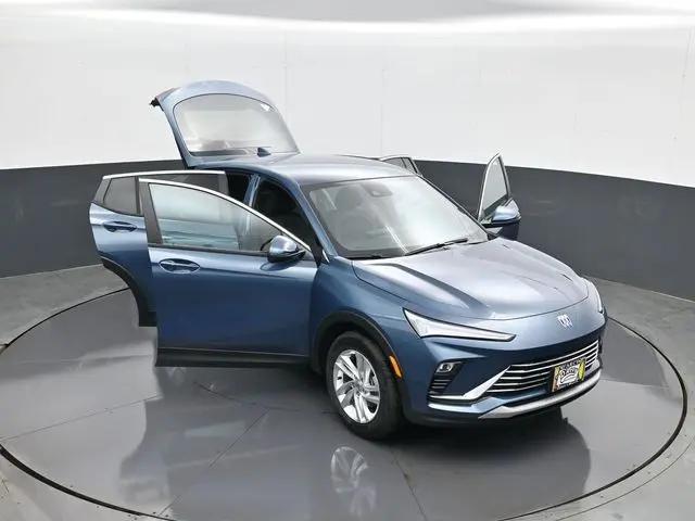 2026 Buick NV Preferred FWD