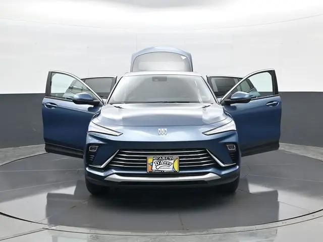 2026 Buick NV Preferred FWD