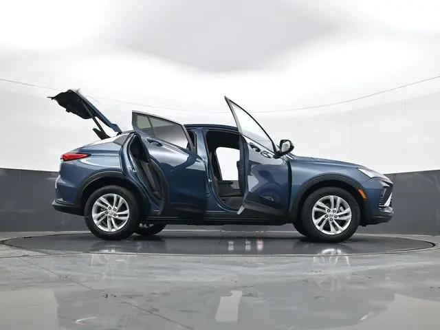 2026 Buick NV Preferred FWD