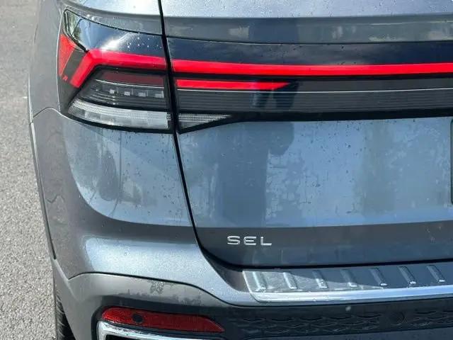 2026 Volkswagen Taos SEL