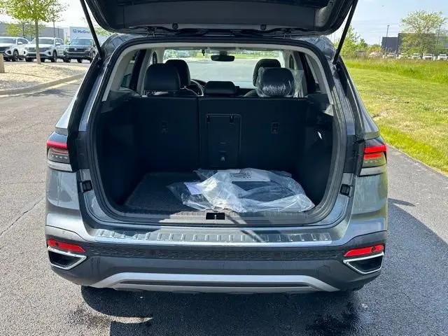 2026 Volkswagen Taos SEL
