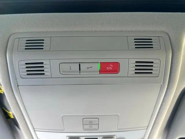 2026 Volkswagen Taos SEL