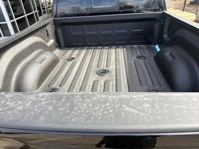 2026 Ram 2500 Black Express Crew Cab 4x4 64 Box