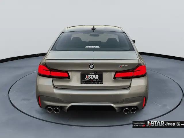 2022 BMW M5 Standard