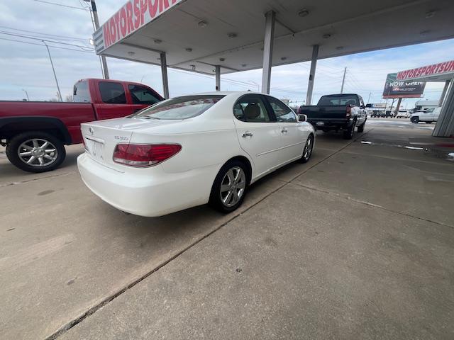 2005 Lexus ES 330 SEDAN