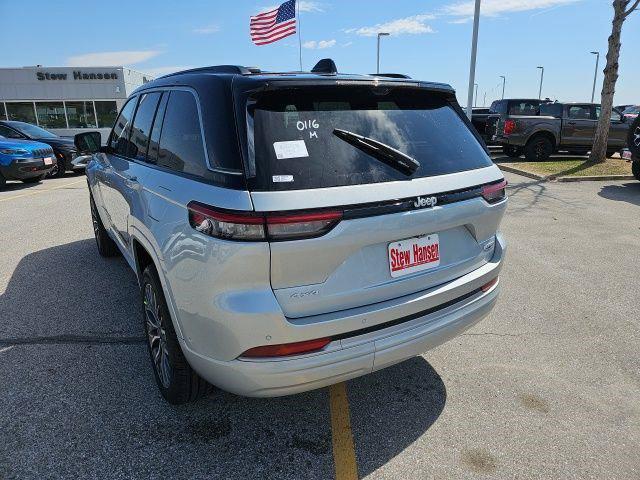 2026 Jeep Grand Cherokee Summit 4x4