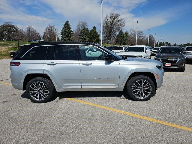2026 Jeep Grand Cherokee Summit 4x4