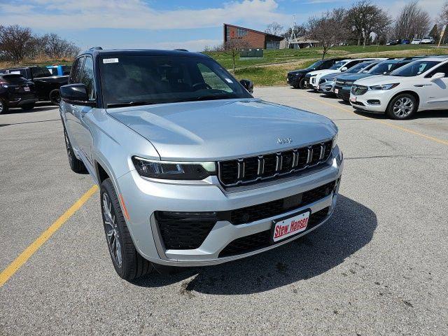 2026 Jeep Grand Cherokee Summit 4x4