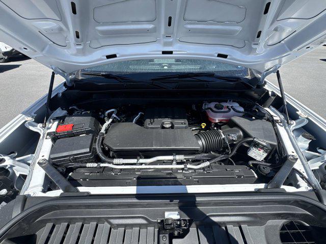 2026 GMC Sierra 1500 Crew Cab, Standard Bed, Pro, 4WD