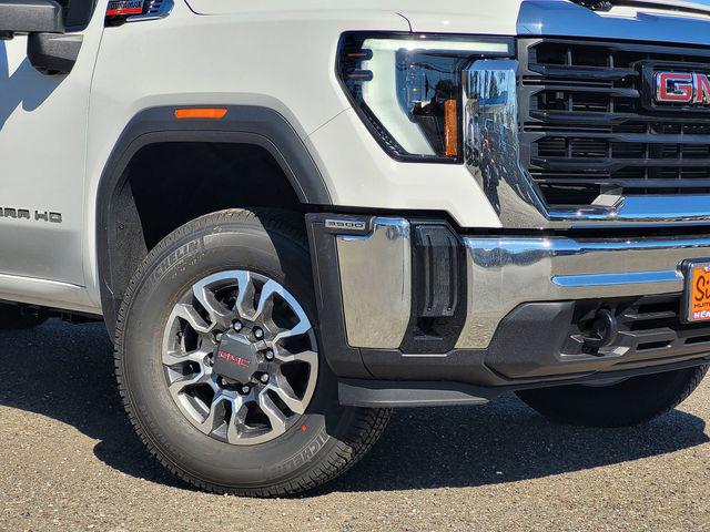 2026 GMC Sierra 3500HD Crew Cab, Long Bed, Pro Dual Rear Wheel, 4WD