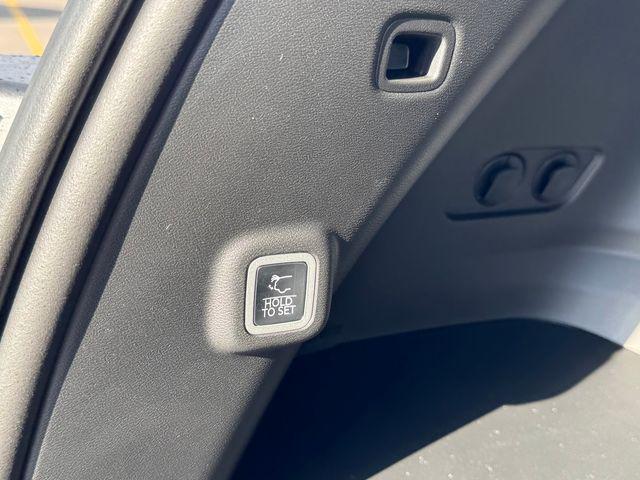 2026 Jeep Cherokee Overland 4x4