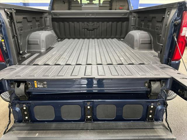 2022 Chevrolet Silverado 1500 4WD Crew Cab Short Bed LTZ
