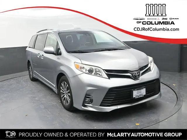 2018 Toyota Sienna XLE 8 Passenger for sale in Columbia, MO