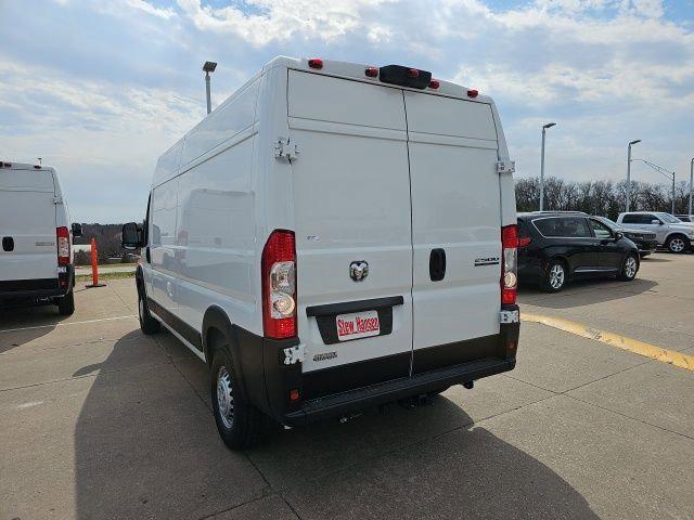 2026 Ram ProMaster Cargo Van Tradesman High Roof 159" WB w/Pass Seat