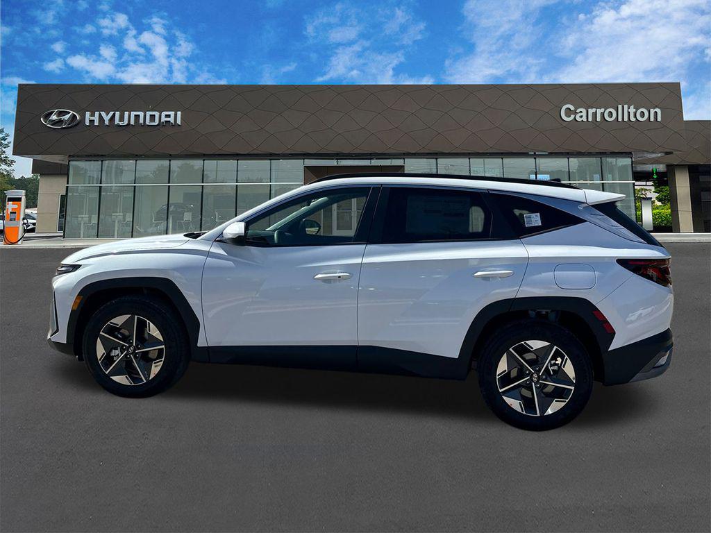 New 2026 White Hyundai SEL FWD image 9