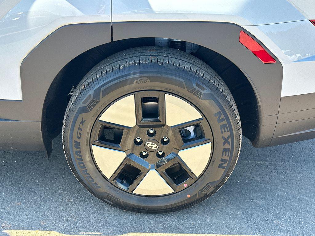 New 2026 White HYUNDAI SEL image 20