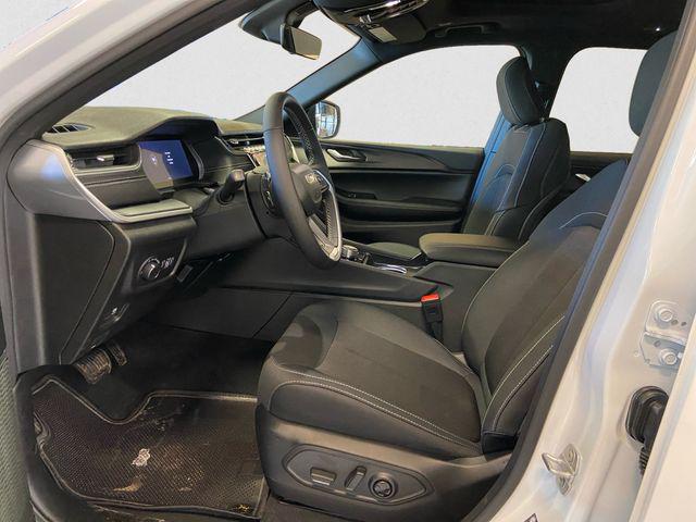 2026 Jeep Grand Cherokee L Altitude 4x4