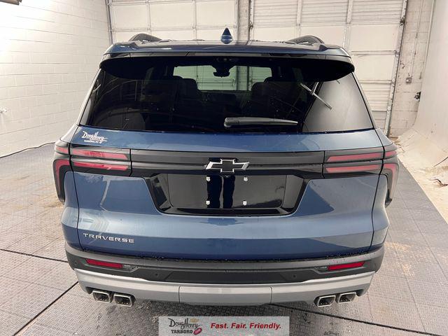 2026 Chevrolet Traverse FWD LT