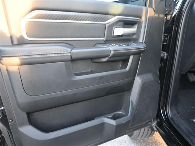 2025 Ram 3500 Big Horn Crew Cab 4x4 8' Box