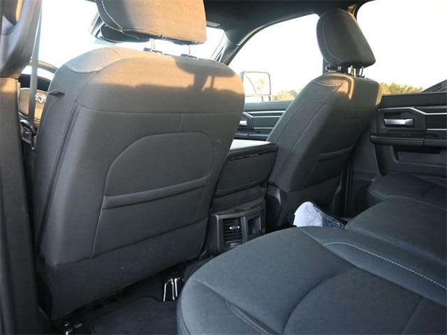 2025 Ram 3500 Big Horn Crew Cab 4x4 8' Box