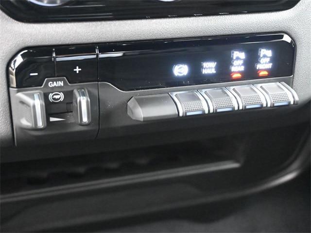 2025 Ram 3500 Big Horn Crew Cab 4x4 8' Box