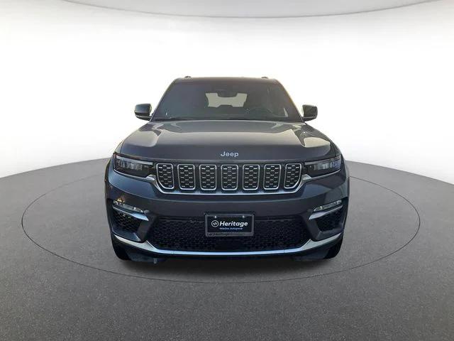 2025 Jeep Grand Cherokee Summit 4x4 2025 Jeep Grand Cherokee Summit 4x4