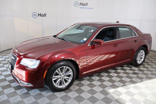 2019 Chrysler 300 Touring L