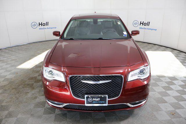 2019 Chrysler 300 Touring L