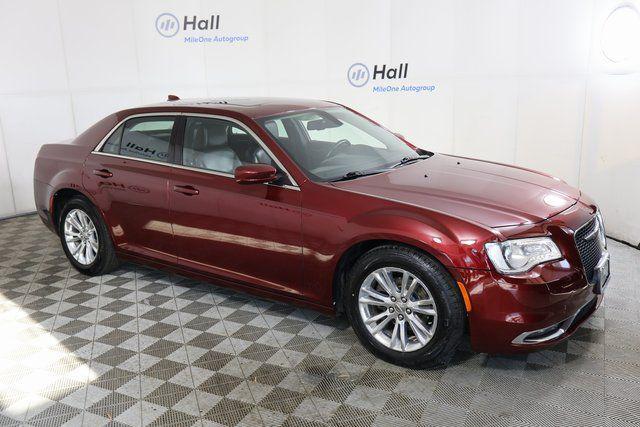 2019 Chrysler 300 Touring L