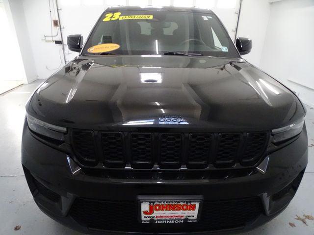 2023 Jeep Grand Cherokee Altitude 4x4