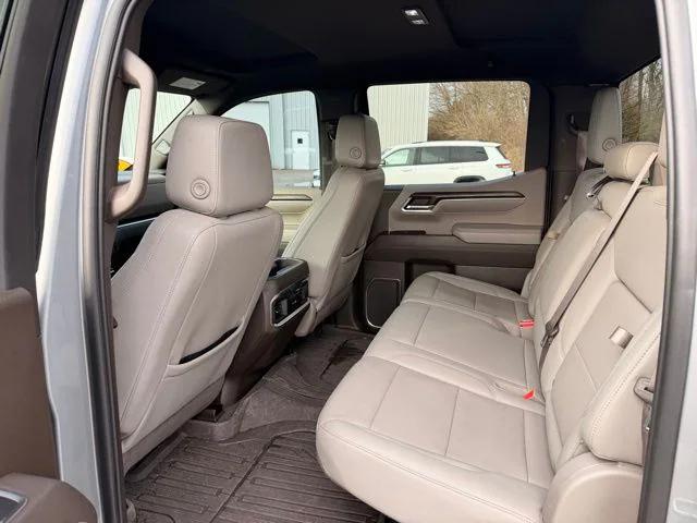 2023 GMC Sierra 1500 4WD Crew Cab Standard Box SLT