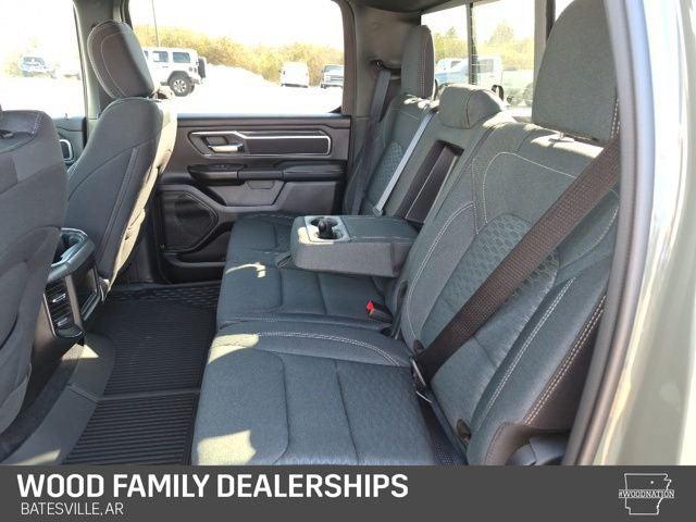 2026 Ram 1500 Big Horn Crew Cab 4x4 5'7" Box