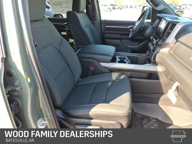 2026 Ram 1500 Big Horn Crew Cab 4x4 5'7" Box