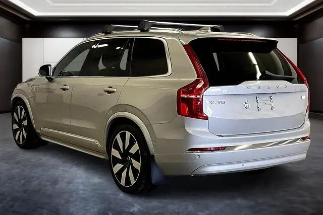 2023 Volvo XC90 Recharge T8 Ultimate Bright Theme 7-Seater