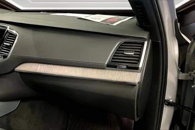2023 Volvo XC90 Recharge T8 Ultimate Bright Theme 7-Seater