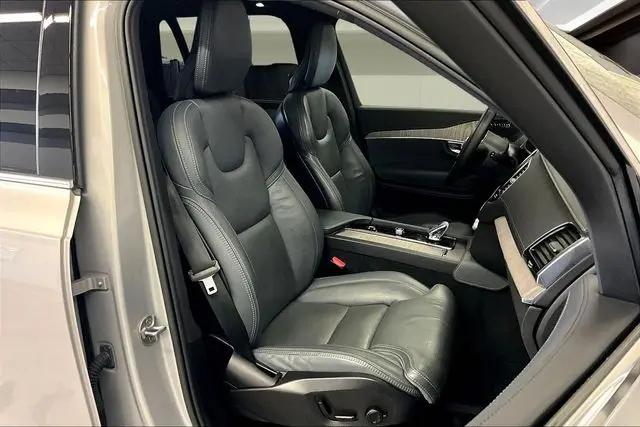 2023 Volvo XC90 Recharge T8 Ultimate Bright Theme 7-Seater