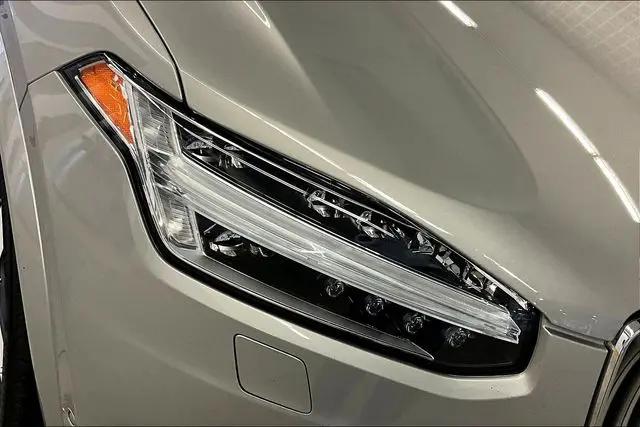 2023 Volvo XC90 Recharge T8 Ultimate Bright Theme 7-Seater